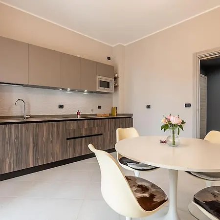 Casa Bianca Bruino, Privacy E Confort Apartamento