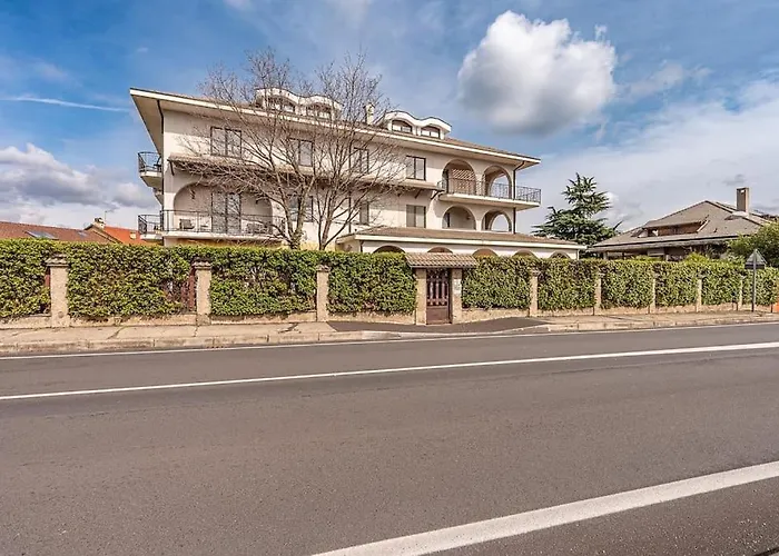 Casa Bianca Bruino, Privacy E Confort *